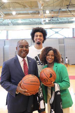 Jordan Nwora with Mayor & Dr. Tsegai